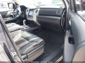 Toyota Tundra  SR5 5.7L V8 |   | CARFAX! | Mobile.bg    8