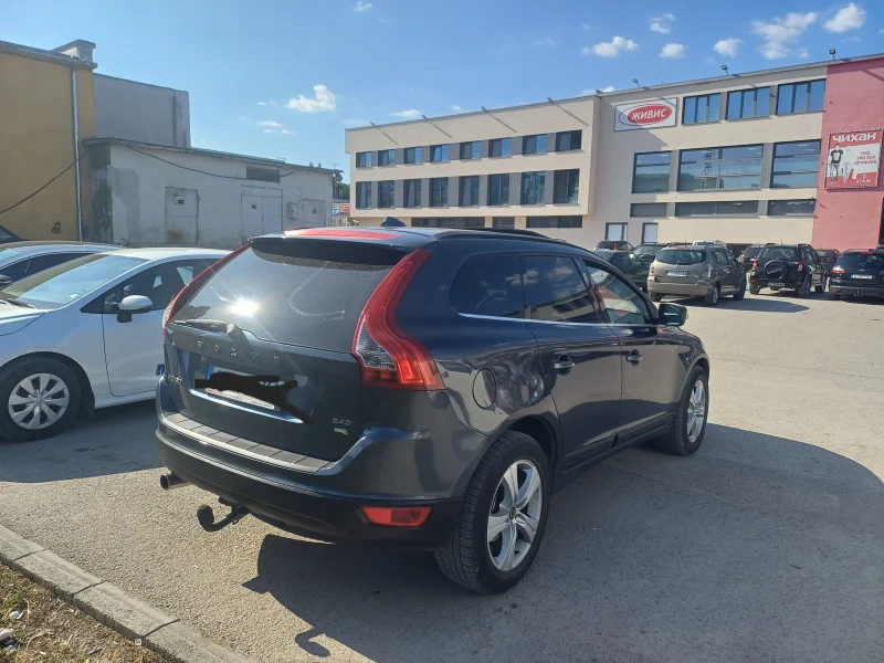 Volvo XC60 2.4d D5, снимка 7 - Автомобили и джипове - 52462343