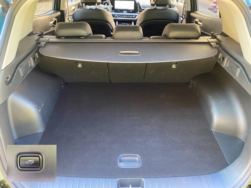 Kia Sportage 1.6 T-GDi / 4x4 / TOP /MHEV, снимка 14 - Автомобили и джипове - 51609522