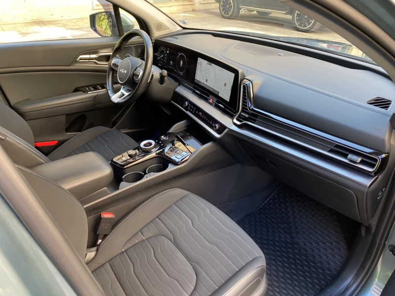 Kia Sportage 1.6 T-GDi / 4x4 / TOP /MHEV, снимка 11 - Автомобили и джипове - 51609522