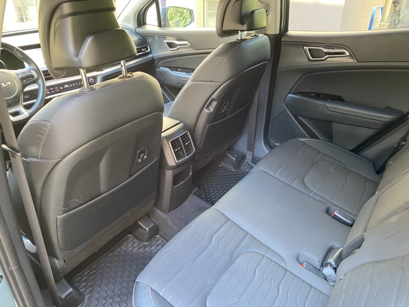 Kia Sportage 1.6 T-GDi / 4x4 / TOP /MHEV, снимка 12 - Автомобили и джипове - 51609522