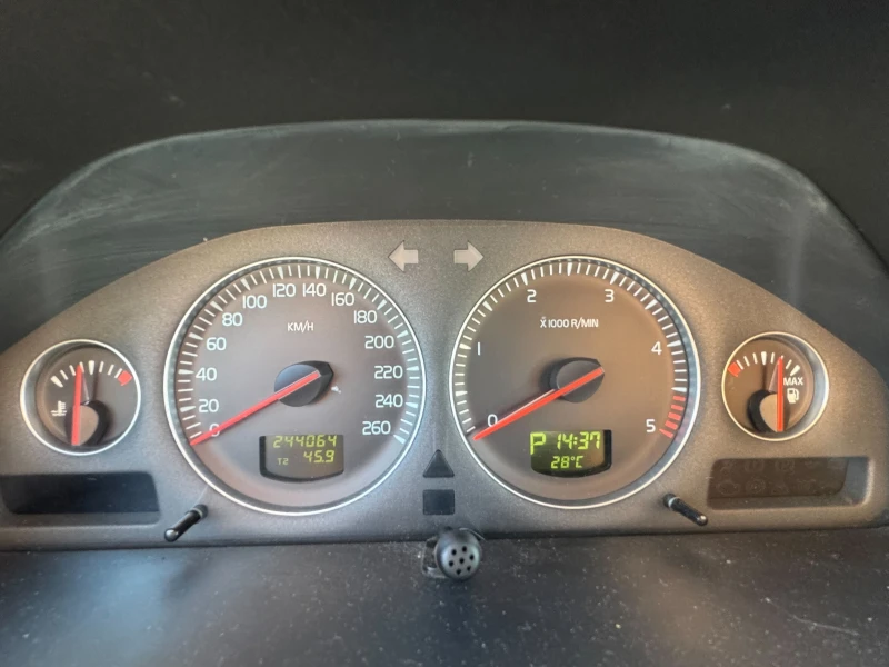 Volvo Xc90, снимка 11 - Автомобили и джипове - 51795479