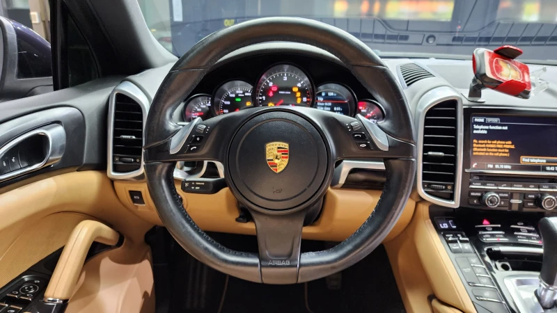 Porsche Cayenne 3.0, снимка 12 - Автомобили и джипове - 52015590
