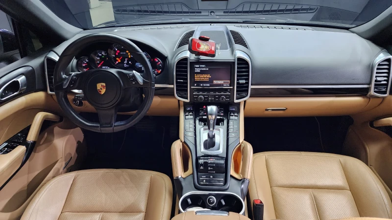 Porsche Cayenne 3.0, снимка 6 - Автомобили и джипове - 52015590