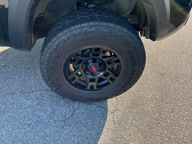 Toyota Tacoma * 4X4 DOUBLE CAB SB * CARFAX * БЕЗ ПЪРВОНАЧАЛНА ВН, снимка 4 - Автомобили и джипове - 53024080