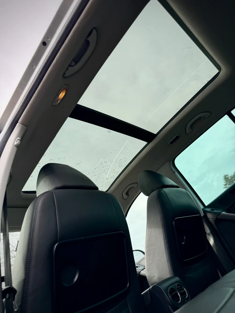VW Tiguan 2.0 TDI 4Motion, снимка 13 - Автомобили и джипове - 53234512