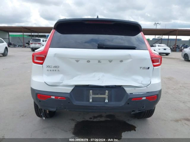 Volvo XC40 T5 R-DESIGN, снимка 6 - Автомобили и джипове - 47329584