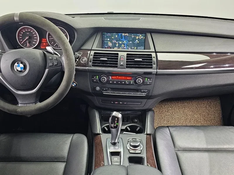 BMW X6 30D, снимка 4 - Автомобили и джипове - 55098351