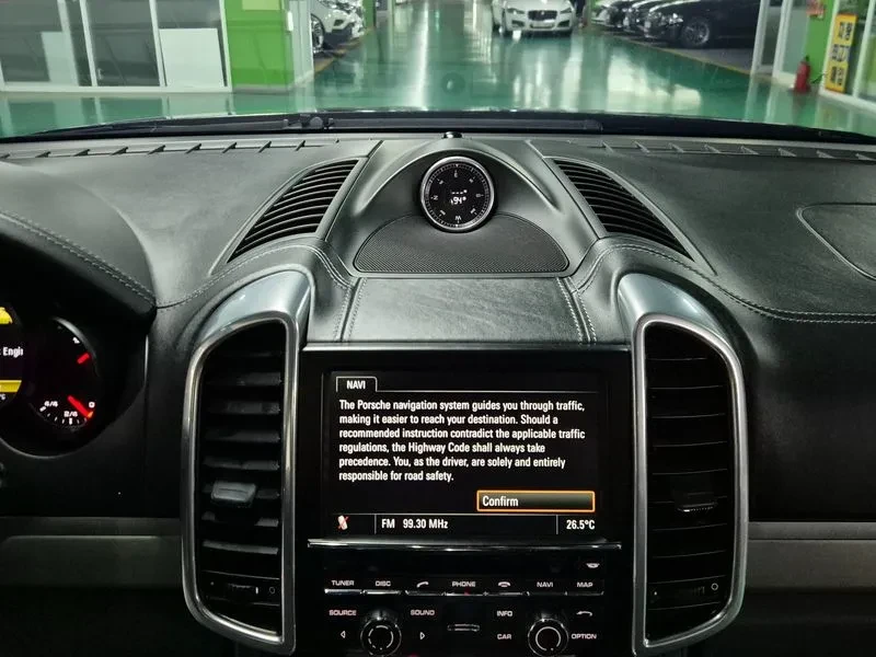 Porsche Cayenne 4.8 Turbo 958, снимка 11 - Автомобили и джипове - 56358969