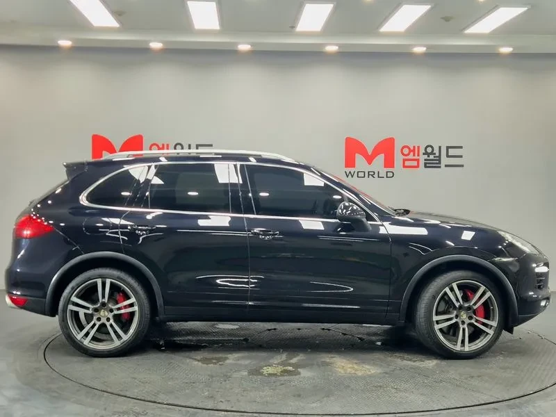 Porsche Cayenne 4.8 Turbo 958, снимка 2 - Автомобили и джипове - 56358969