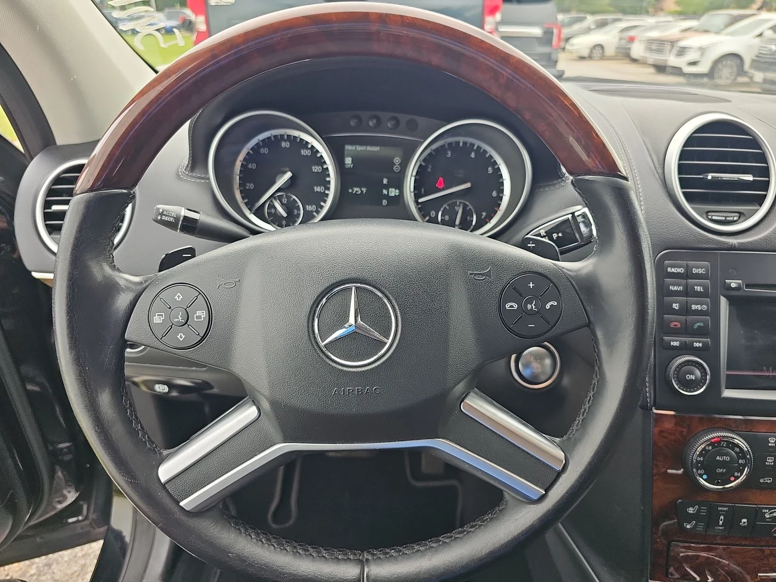 Mercedes-Benz GL 500  - изображение 8