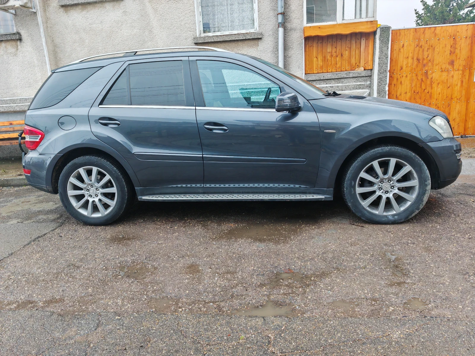 Mercedes-Benz ML 350 Grand Edition - изображение 3