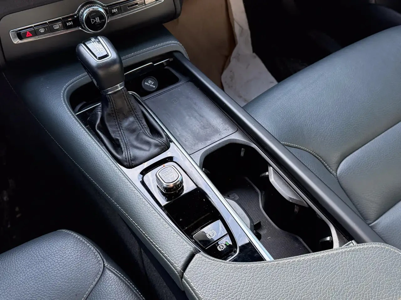 Volvo Xc90 * Momentum (excl S60) * CARFAX * ���� �� �� | Mobile.bg � ����������� 14