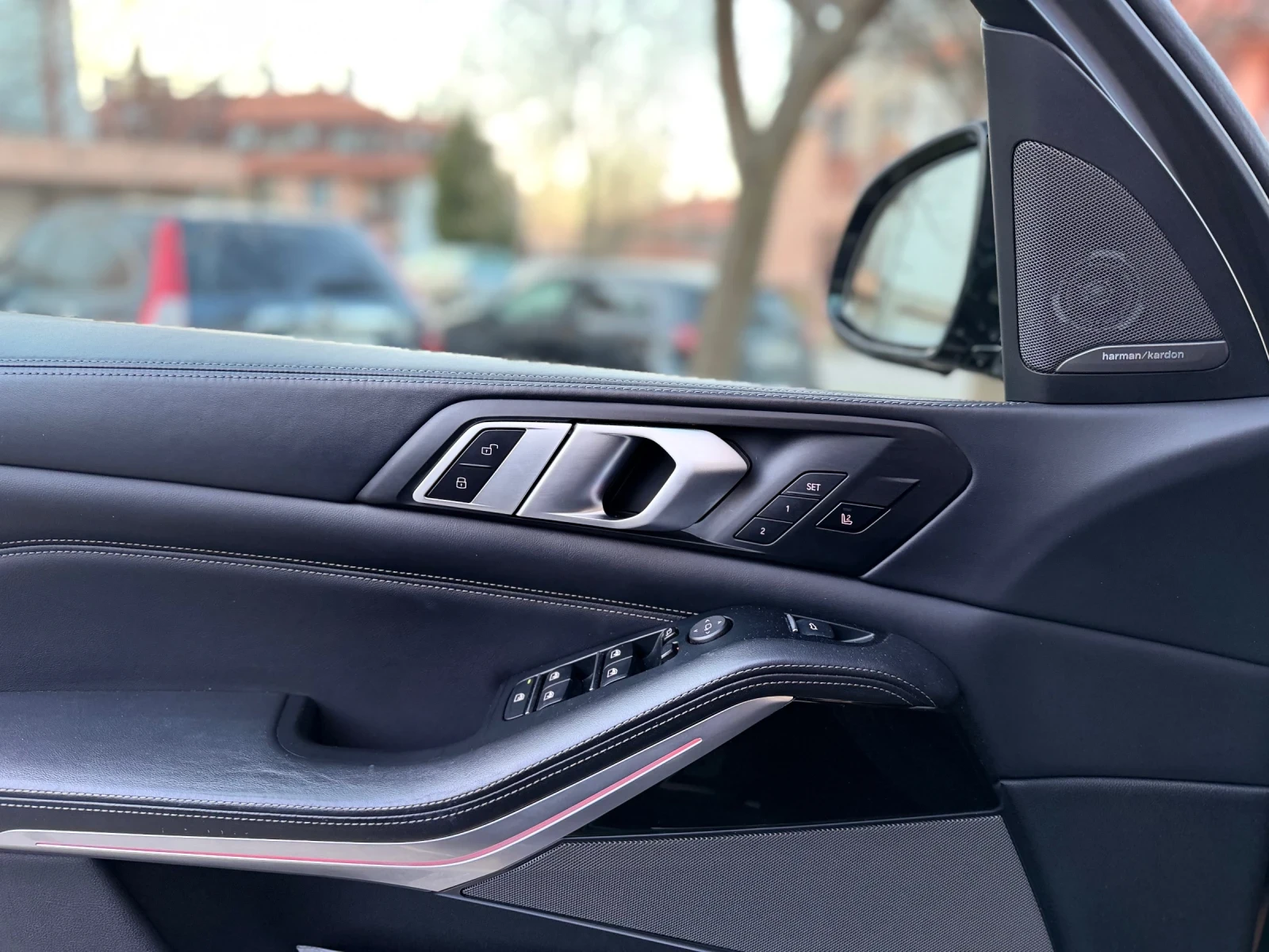 BMW X5 M40i, INDIVIDUAL, SWAROVSKI, EUROPE, снимка 15 - Автомобили и джипове - 53841007