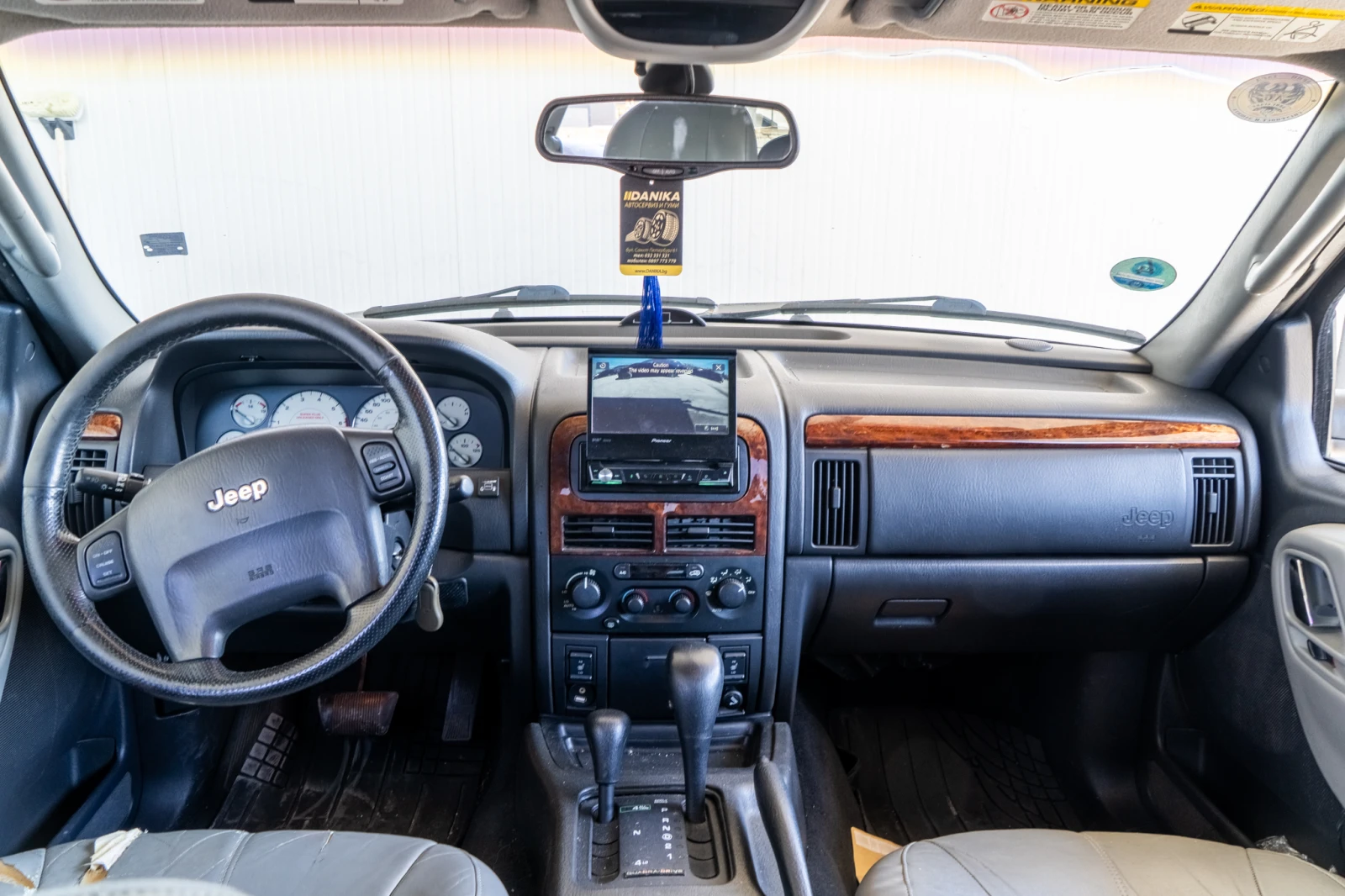 Jeep Grand cherokee 4.7 = V8 = ГАЗ = ПОВДИГНАТ = ЛИЗИНГ, снимка 12 - Автомобили и джипове - 55620240