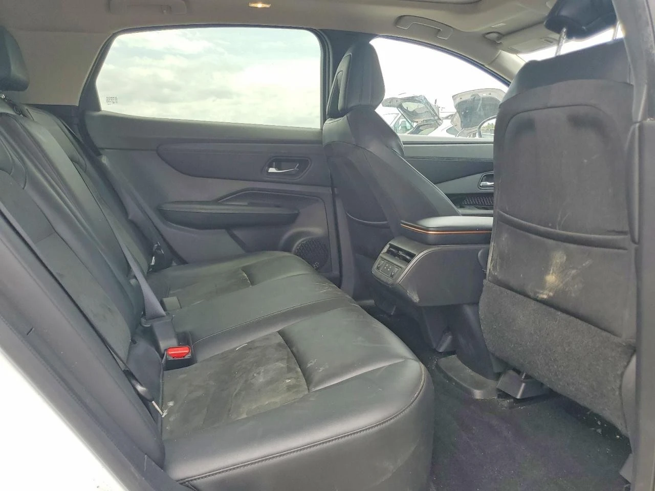 Nissan Ariya EVOLVE+ , снимка 11 - Автомобили и джипове - 56325308