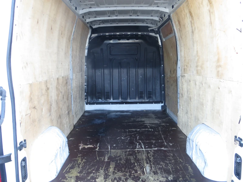 Renault Master 2.3 DCI, снимка 16 - Бусове и автобуси - 52329239