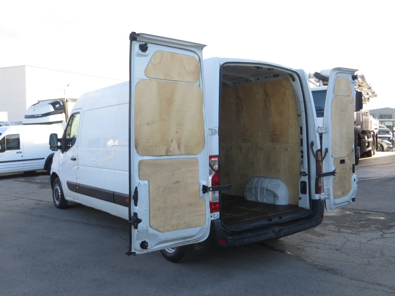 Renault Master 2.3 DCI, снимка 15 - Бусове и автобуси - 52329239