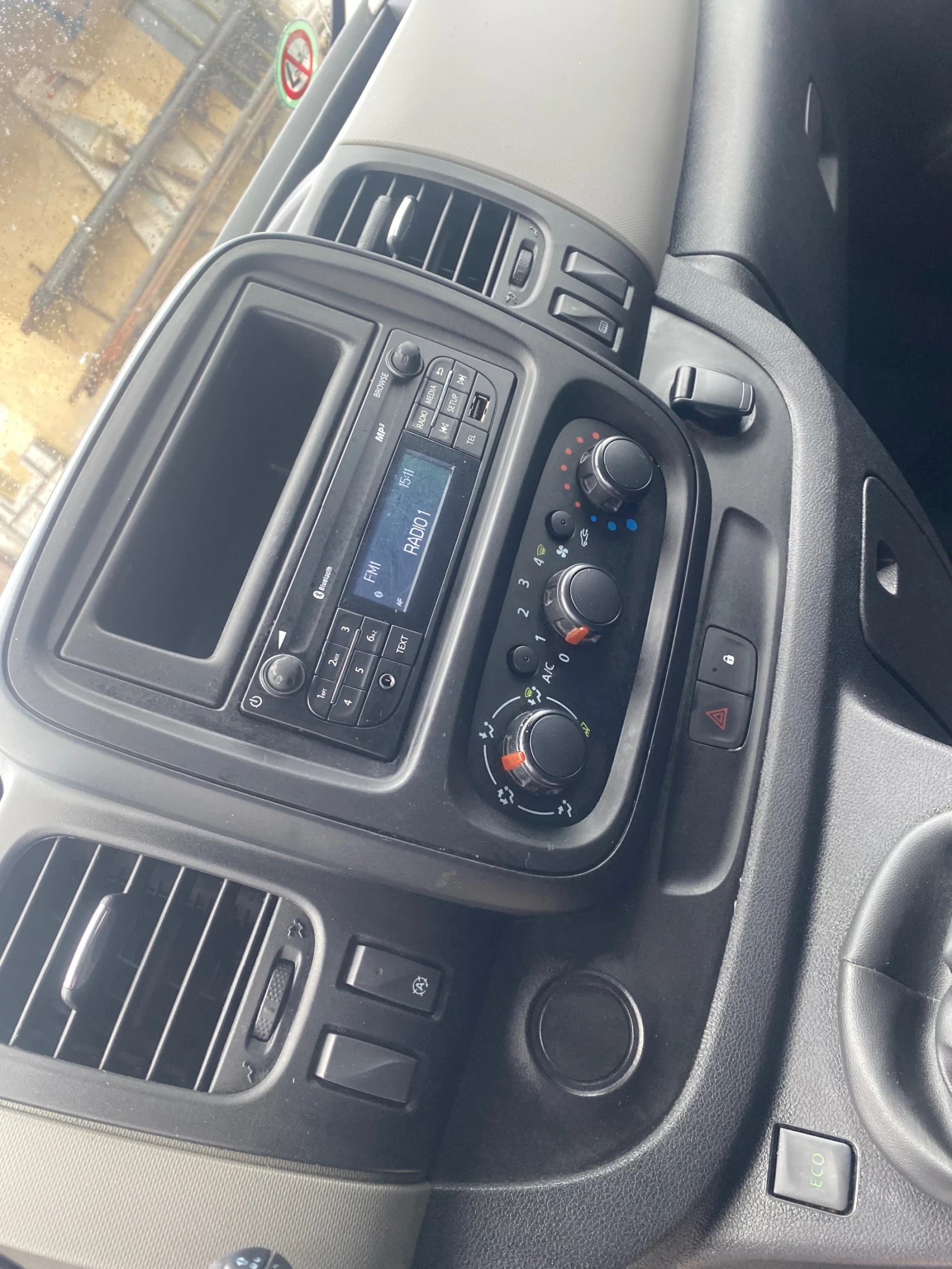Renault Trafic Бус - изображение 9
