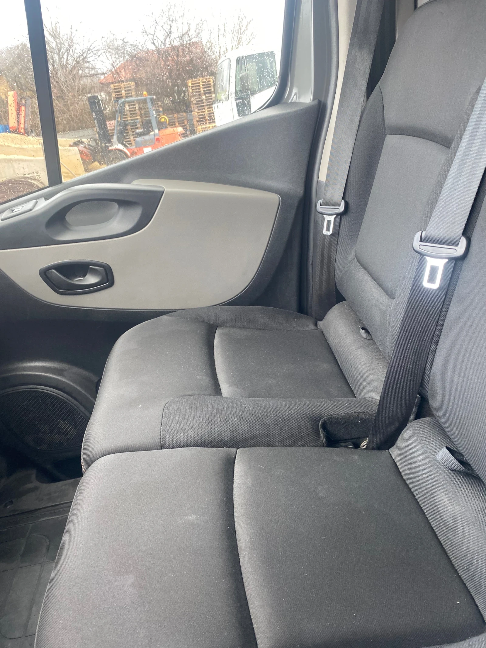 Renault Trafic Бус - изображение 6