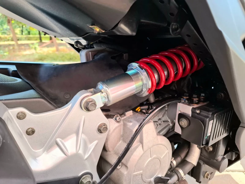 Malaguti F Mission, снимка 17 - Мотоциклети и мототехника - 44265057