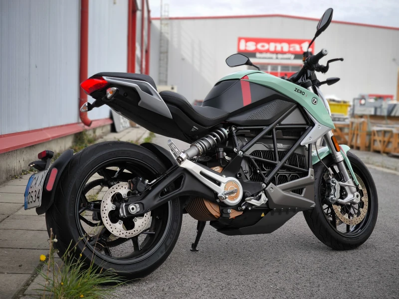 Zero SR-F, снимка 3 - Мотоциклети и мототехника - 51909432