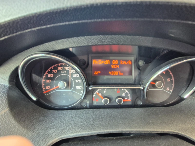 Кемпер Adria Sun Living A60SP, снимка 8 - Каравани и кемпери - 52657215