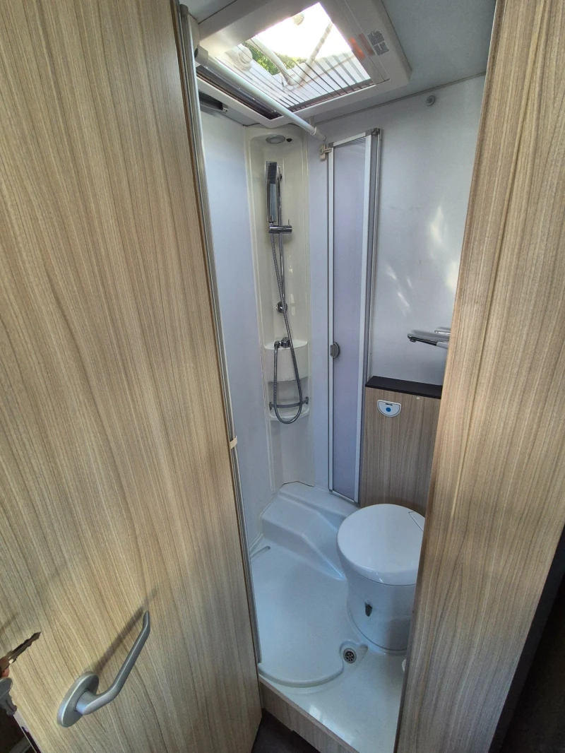 Кемпер Adria Sun Living A60SP, снимка 13 - Каравани и кемпери - 52657215