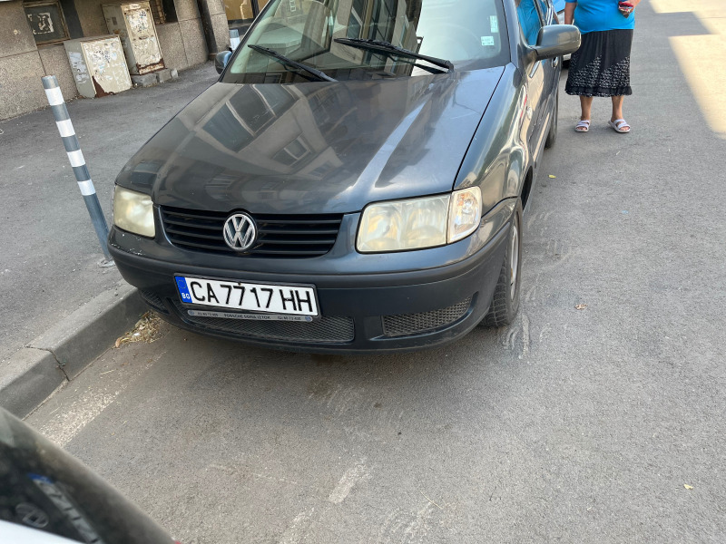 VW Polo 1000, снимка 1 - Автомобили и джипове - 46364921