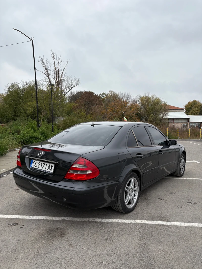 Mercedes-Benz E 270, снимка 2 - Автомобили и джипове - 48092435