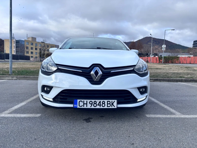 Renault Clio 1.5 DCI 90 ps, снимка 8 - Автомобили и джипове - 48175352