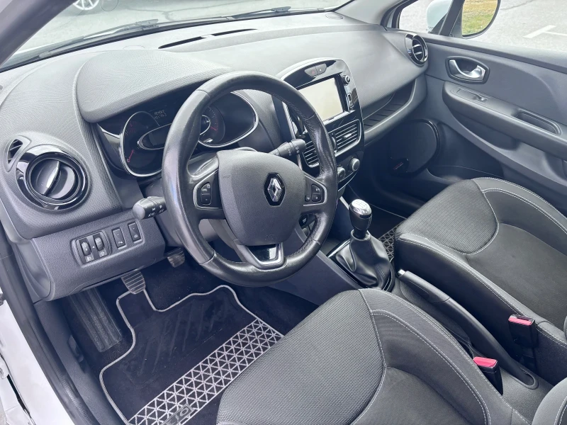 Renault Clio 1.5 DCI 90 ps, снимка 14 - Автомобили и джипове - 48175352