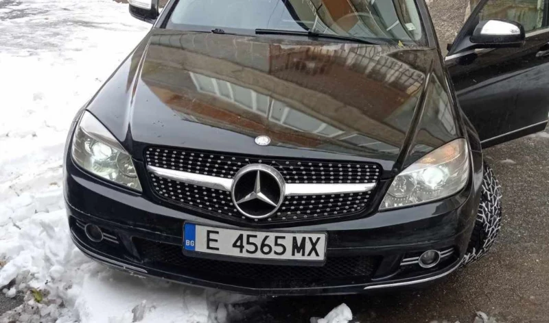 Mercedes-Benz C 220, снимка 1 - Автомобили и джипове - 48574759