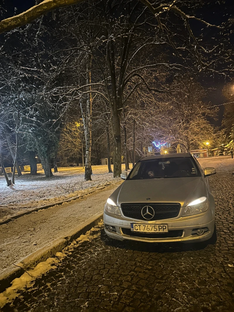 Mercedes-Benz C 220 CDI, снимка 1 - Автомобили и джипове - 48710104