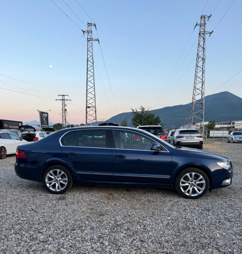 Skoda Superb 1.8, снимка 3 - Автомобили и джипове - 51909398