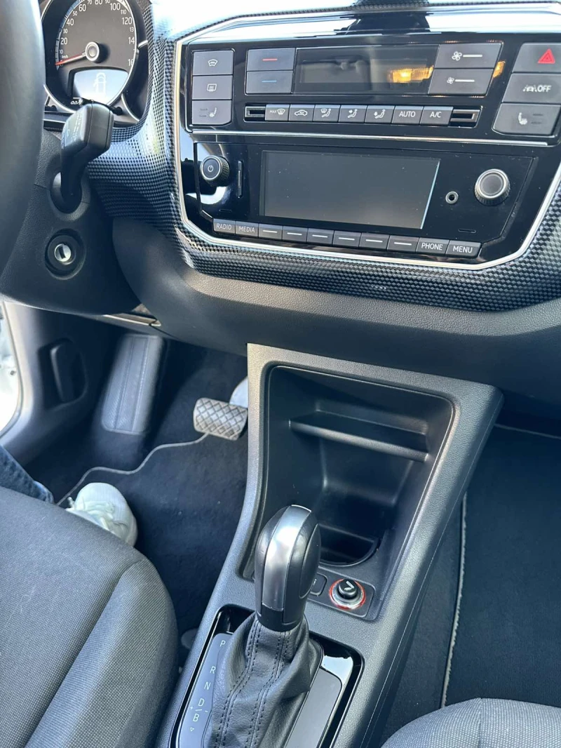 VW Up, снимка 6 - Автомобили и джипове - 52839027