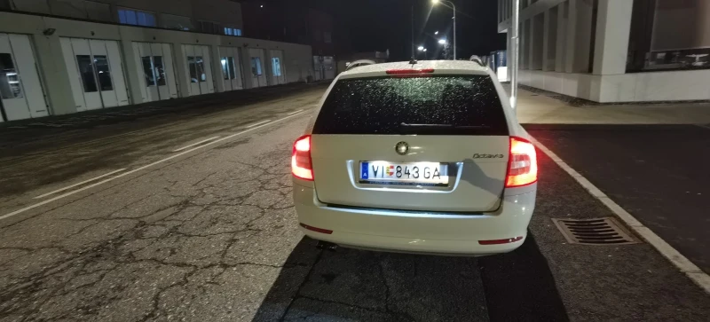 Skoda Octavia 1.6 tdi 105 ks diesel 4x4 2010 g, снимка 7 - Автомобили и джипове - 52630356