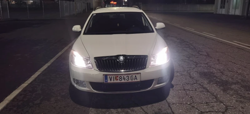 Skoda Octavia 1.6 tdi 105 ks diesel 4x4 2010 g, снимка 3 - Автомобили и джипове - 52630356