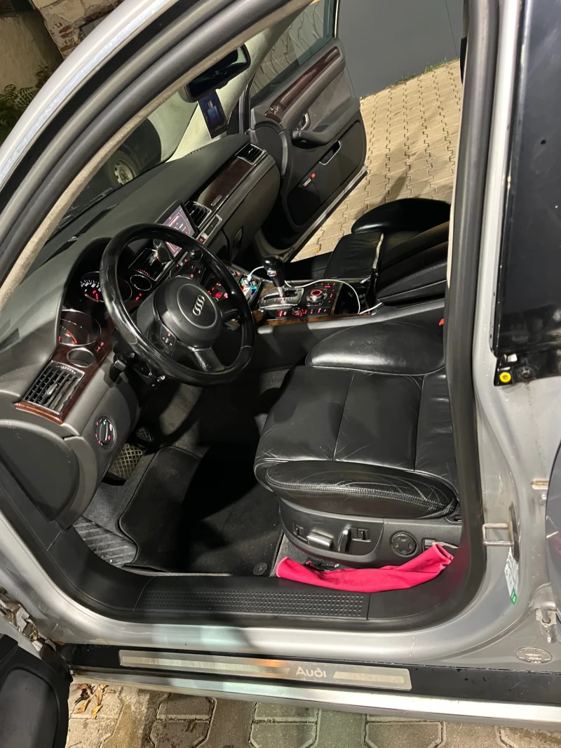 Audi A8, снимка 6 - Автомобили и джипове - 52712655