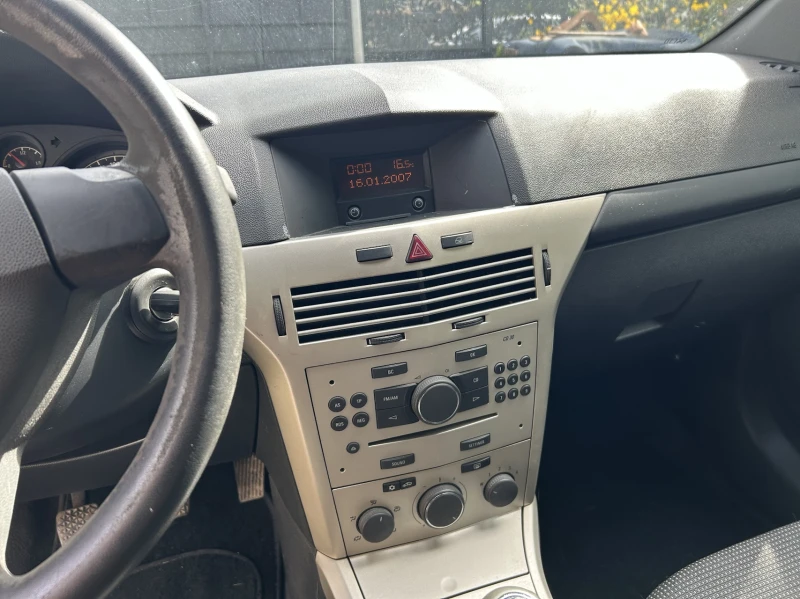 Opel Astra 1.7CDTI SW Cosmo, снимка 9 - Автомобили и джипове - 52798397