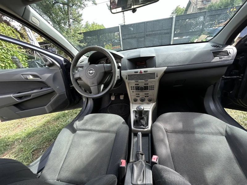 Opel Astra 1.7CDTI SW Cosmo, снимка 15 - Автомобили и джипове - 52798397