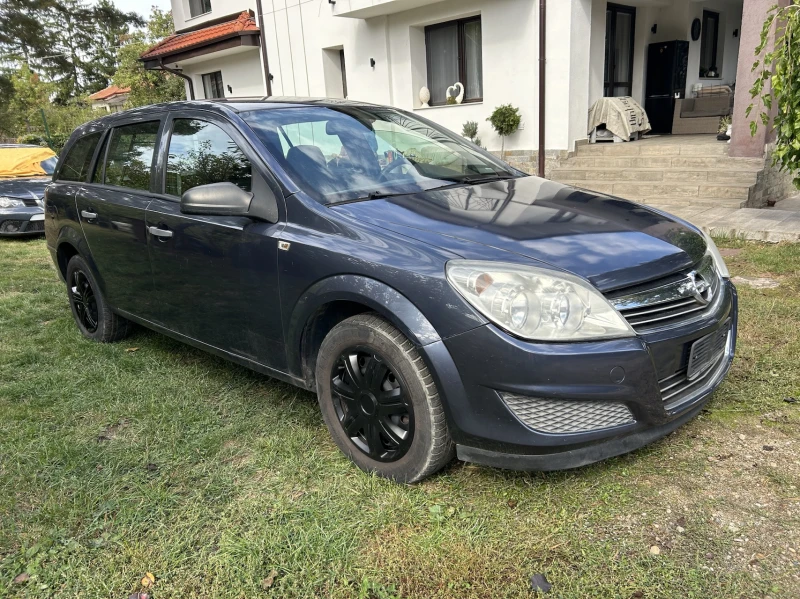 Opel Astra 1.7CDTI SW Cosmo, снимка 2 - Автомобили и джипове - 52798397