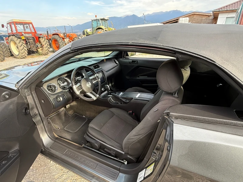 Ford Mustang, снимка 16 - Автомобили и джипове - 52947601