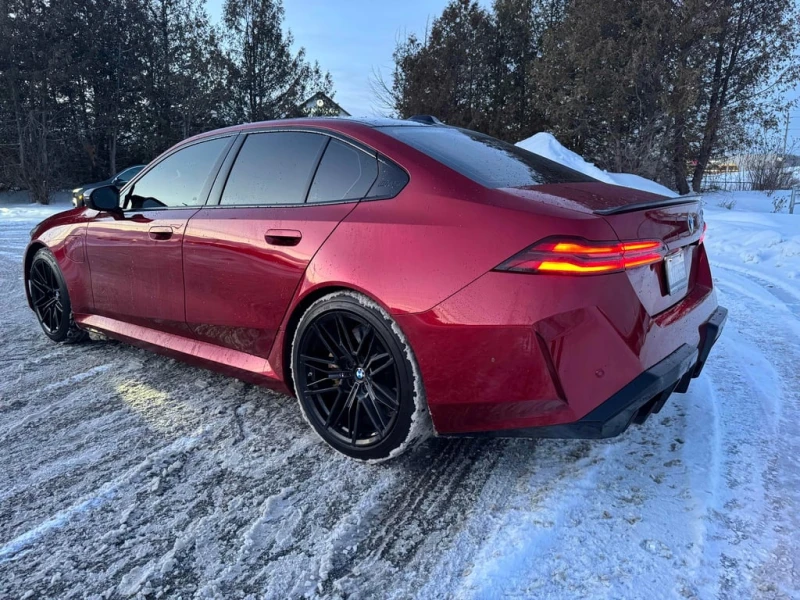 BMW M5 * Sedan * CARFAX * БЕЗ ПЪРВОНАЧАЛНА ВНОСКА, снимка 2 - Автомобили и джипове - 53200939