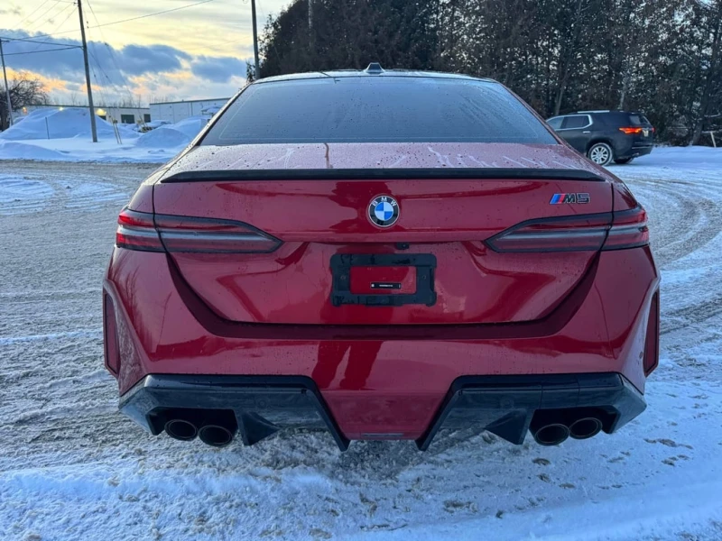 BMW M5 * Sedan * CARFAX * БЕЗ ПЪРВОНАЧАЛНА ВНОСКА, снимка 4 - Автомобили и джипове - 53200939