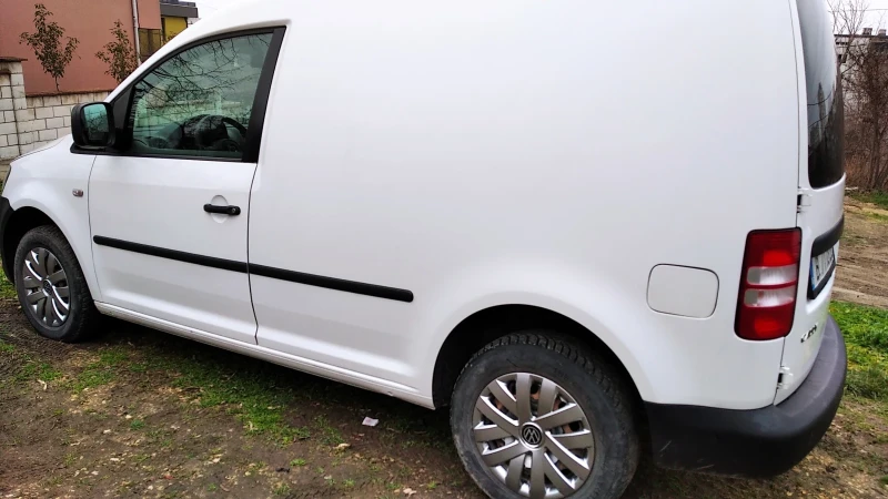 VW Caddy 1.6 Фабрична газ, снимка 5 - Автомобили и джипове - 53405637