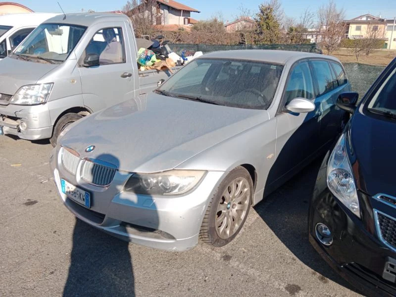 BMW 320 320d  177k на части, снимка 1 - Автомобили и джипове - 45873670