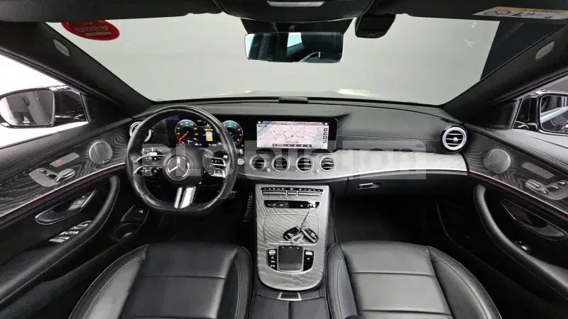 Mercedes-Benz E 220 d 4matic| DISTRONIC| HEAD-UP| BURMESTER| ВКЛ. ТЕХН, снимка 4 - Автомобили и джипове - 54401395