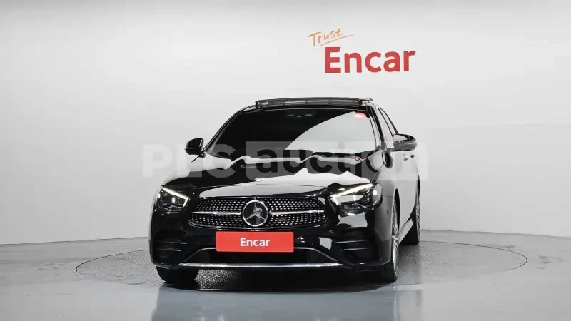 Mercedes-Benz E 220 d 4matic| DISTRONIC| HEAD-UP| BURMESTER| ВКЛ. ТЕХН, снимка 3 - Автомобили и джипове - 54401395