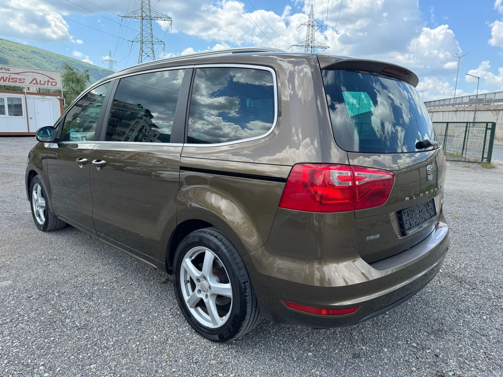 Seat Alhambra 2.0TDI-AUTOMAT-NAVI-PANORAMА-CAMERA-F1-FULL - изображение 5